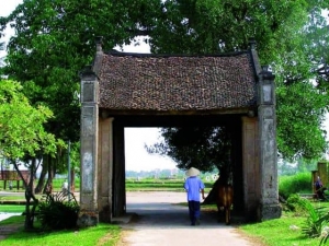 Entdeckung des Duong Lam alten Dorfs